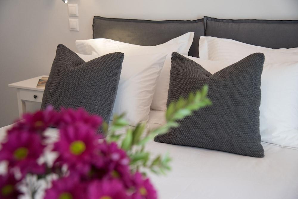 Living Near Acropolis By Sylvia Staikou 2Nd & 3D Floor Apartment เอเธนส์ ภายนอก รูปภาพ