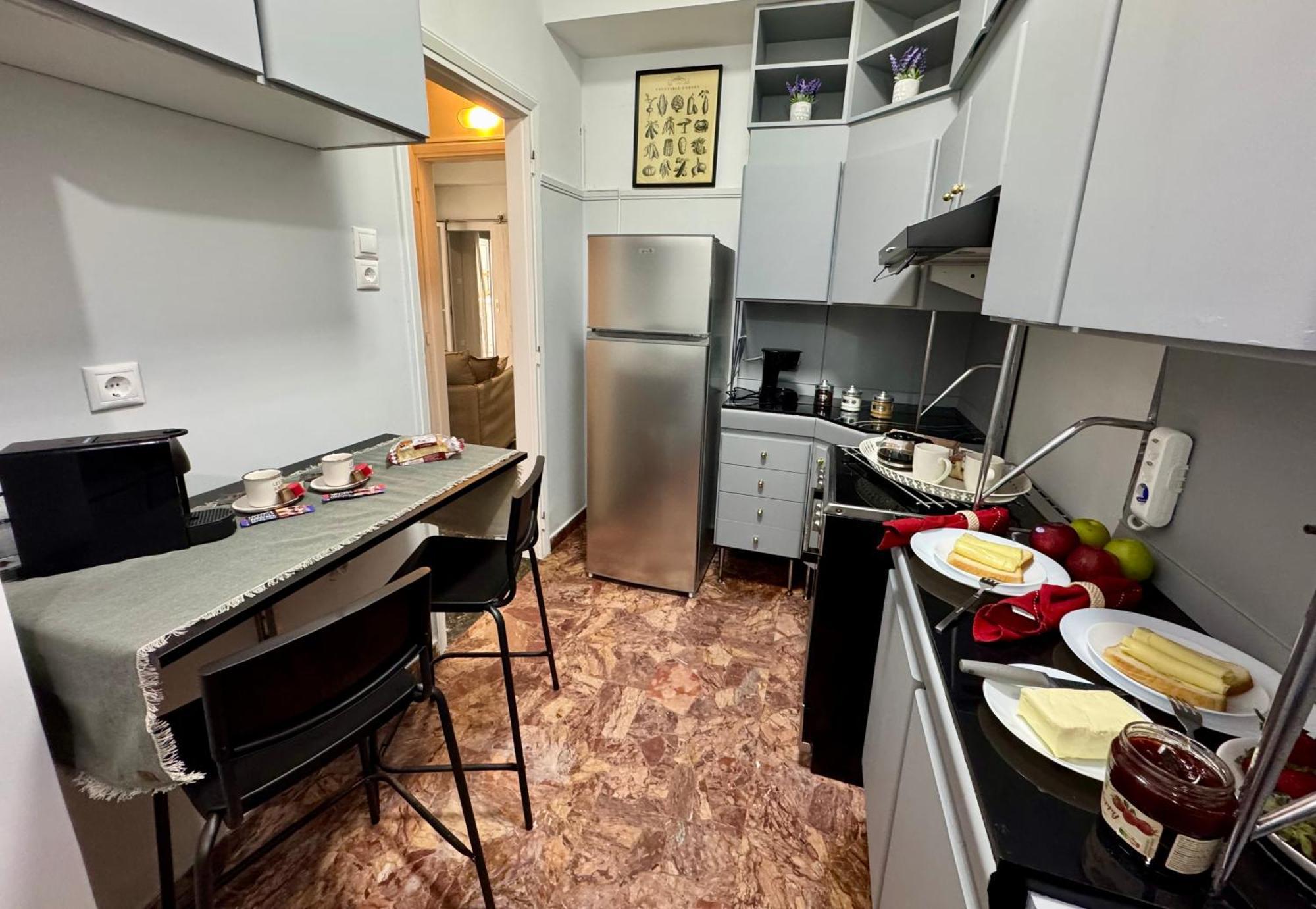 Living Near Acropolis By Sylvia Staikou 2Nd & 3D Floor Apartment เอเธนส์ ภายนอก รูปภาพ