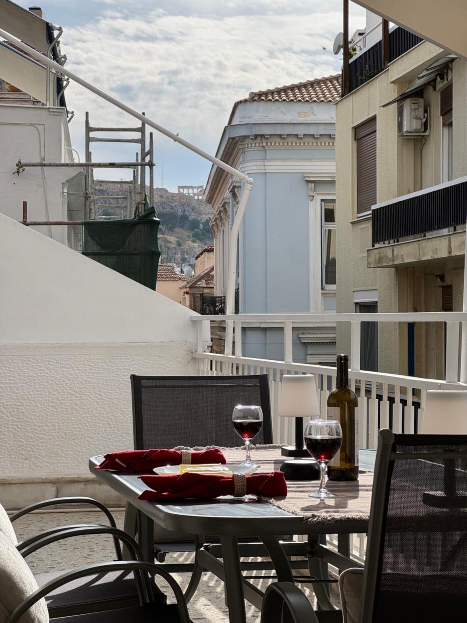 Living Near Acropolis By Sylvia Staikou 2Nd & 3D Floor Apartment เอเธนส์ ภายนอก รูปภาพ