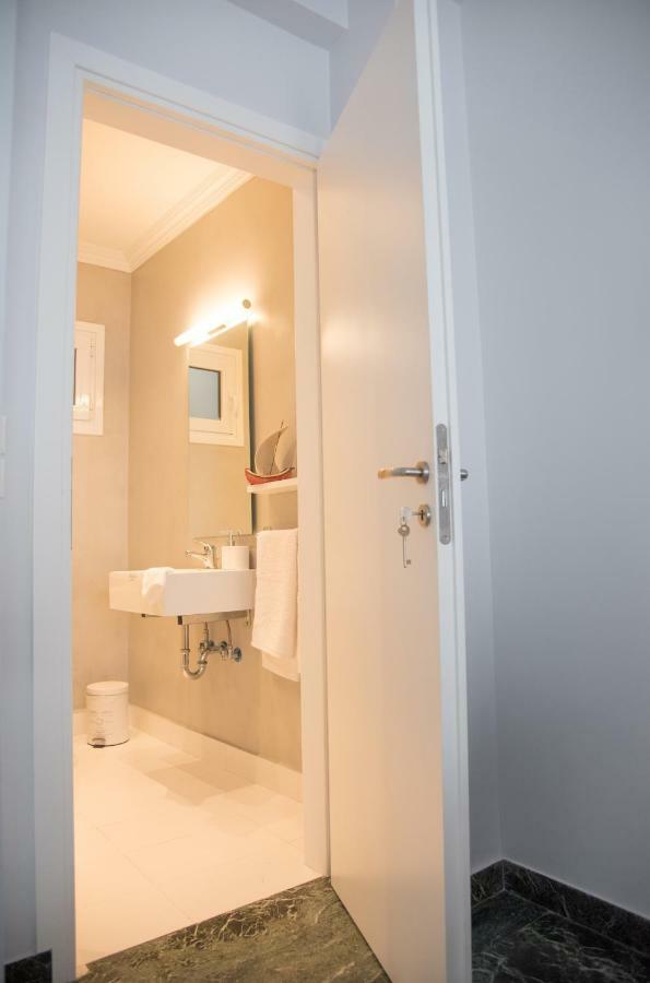 Living Near Acropolis By Sylvia Staikou 2Nd & 3D Floor Apartment เอเธนส์ ภายนอก รูปภาพ
