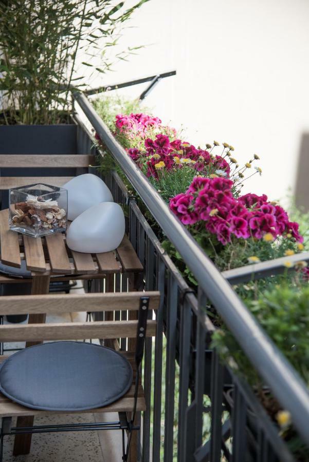 Living Near Acropolis By Sylvia Staikou 2Nd & 3D Floor Apartment เอเธนส์ ภายนอก รูปภาพ